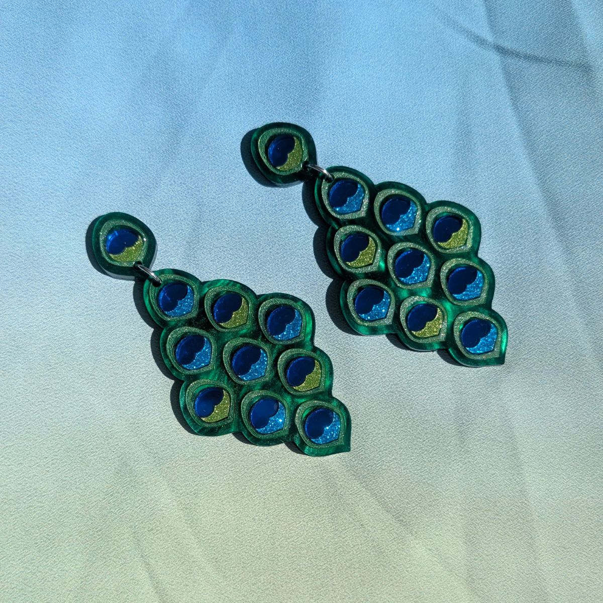 SECONDS Peacock Plumes