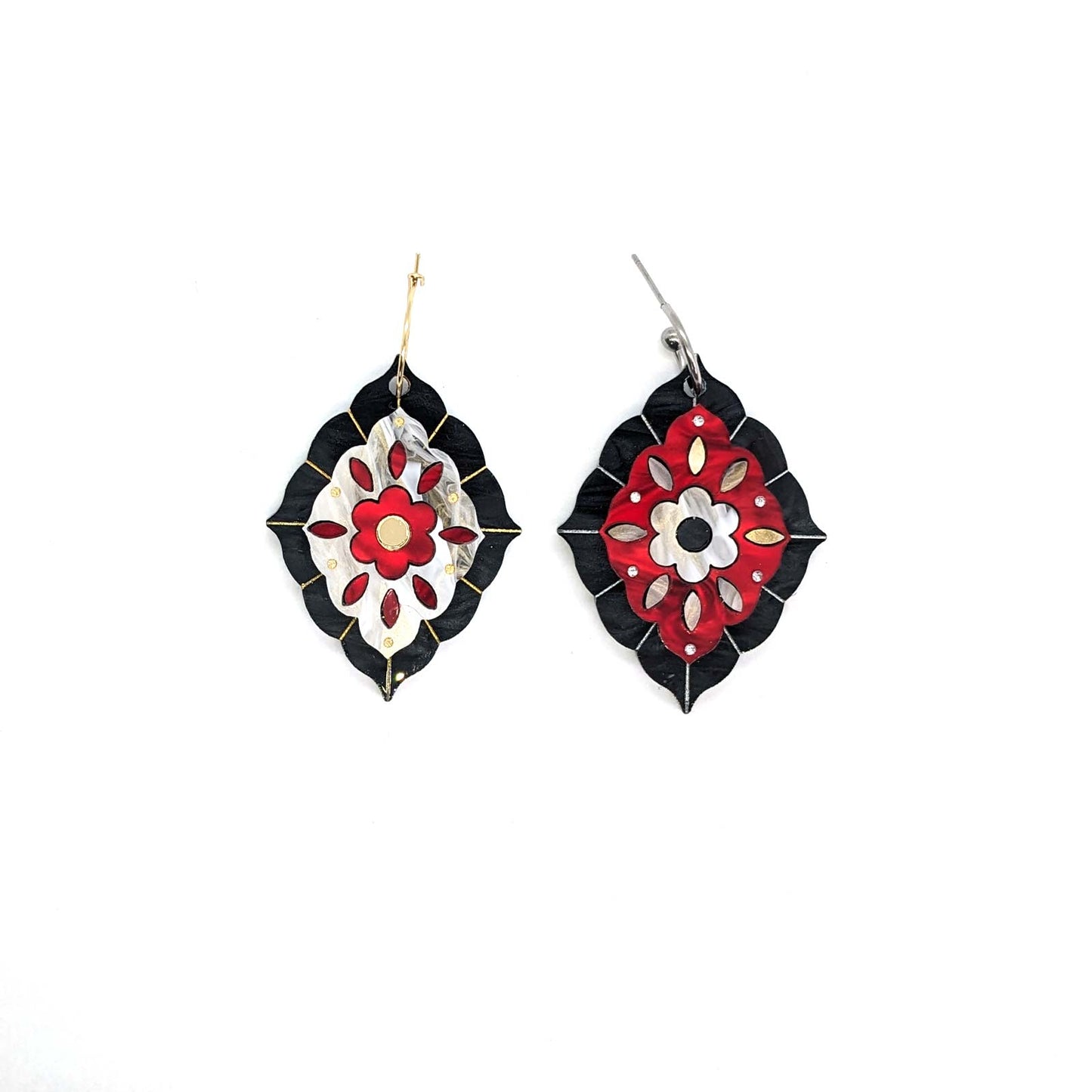 Cottagecore tiles - Black/Red