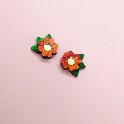 Buttercup studs