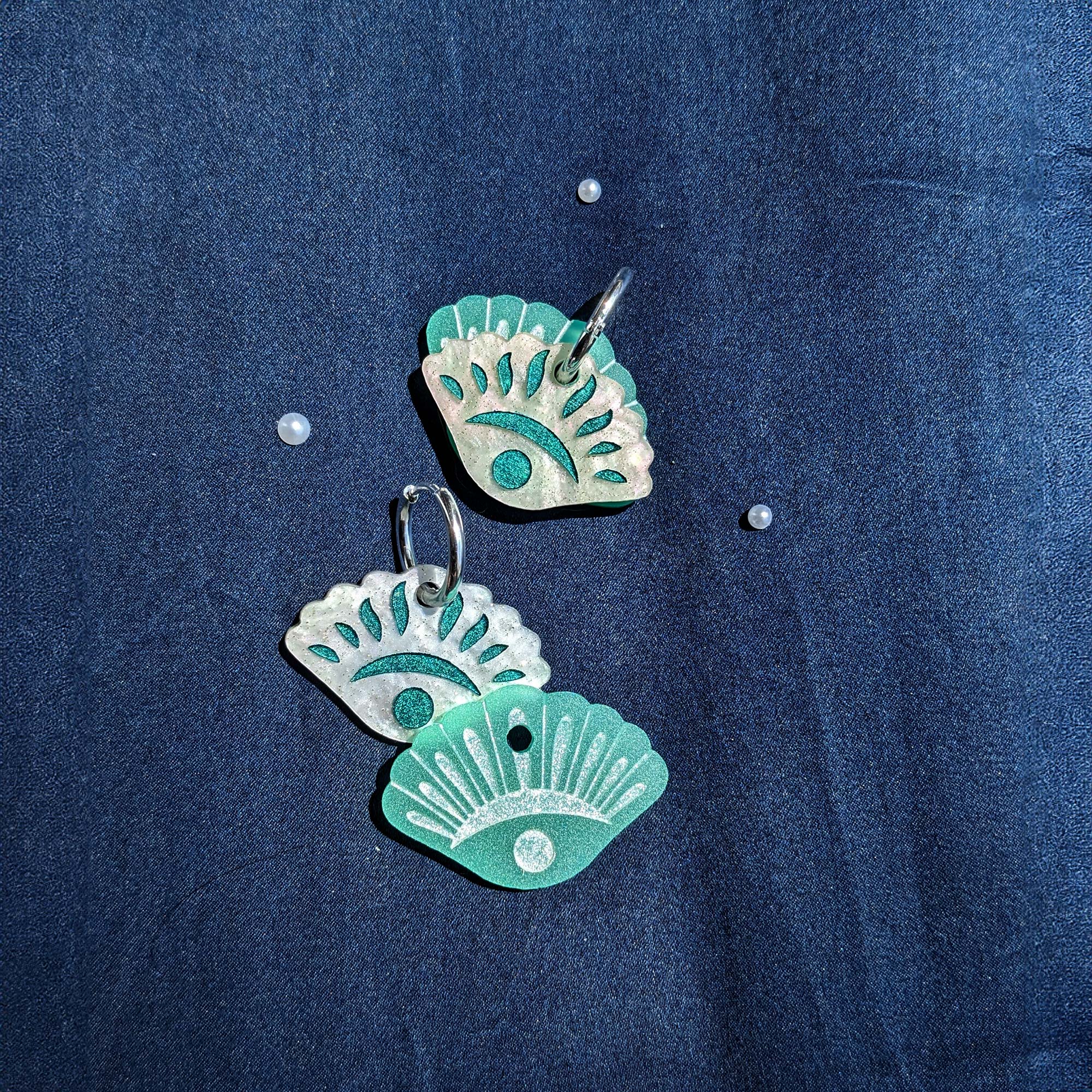 Shell huggies - Ivory Mint