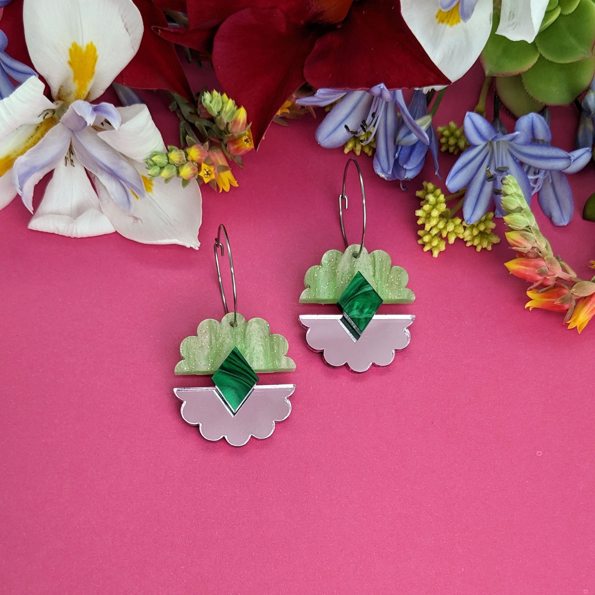 Colour block pink/green scallop hoops